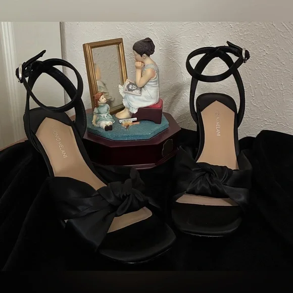 Antonio Milani Tess black satin knotted bow dress sandals Size 6.5 InBox - Picture 2 of 8